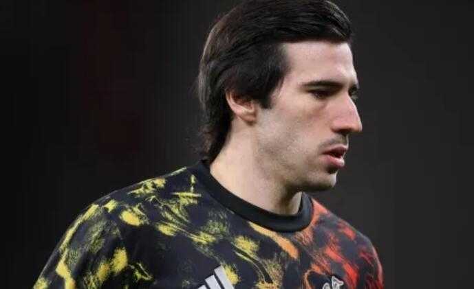 尤文锁定托纳利为首要引援目标，计划出售奥彭达筹款